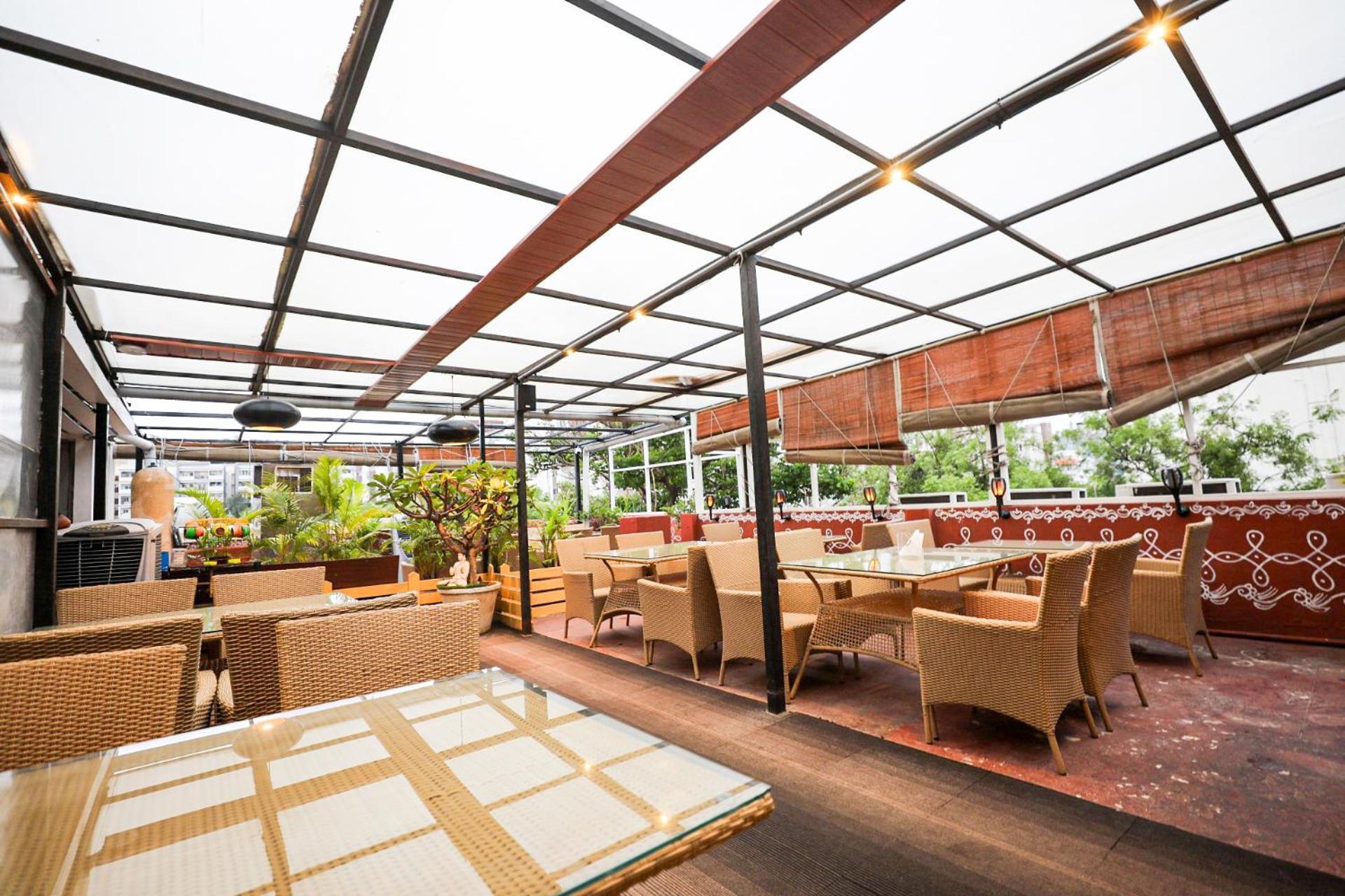 Hotel White Fields Hitec City, 3*