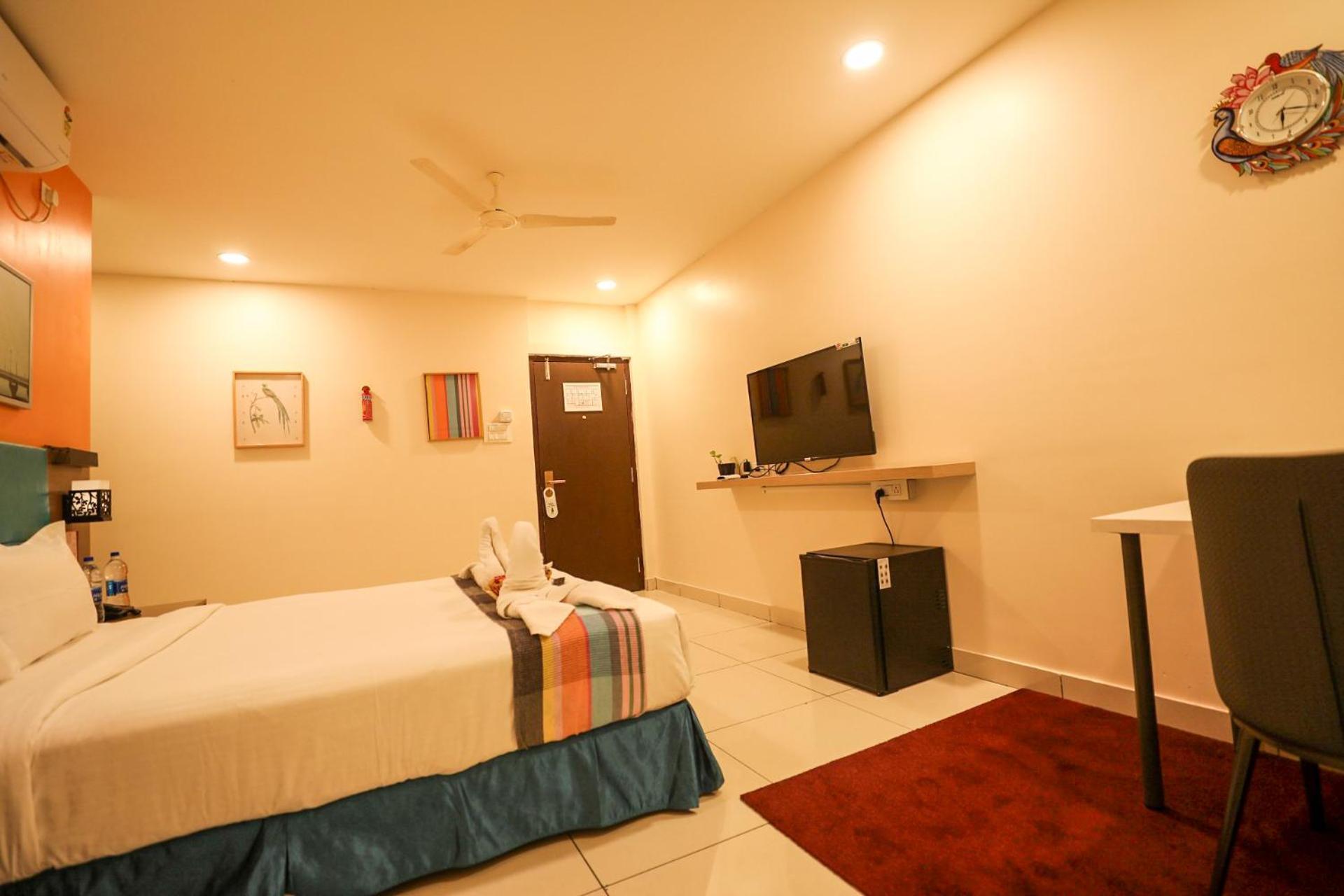 Hotel White Fields Hitec City, 3*